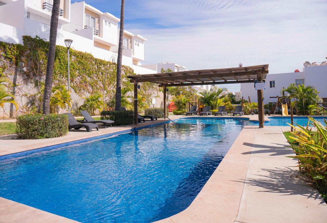 마사틀란 Casa En Privada Frente A La Playa Con Alberca! 빌라 외부 사진