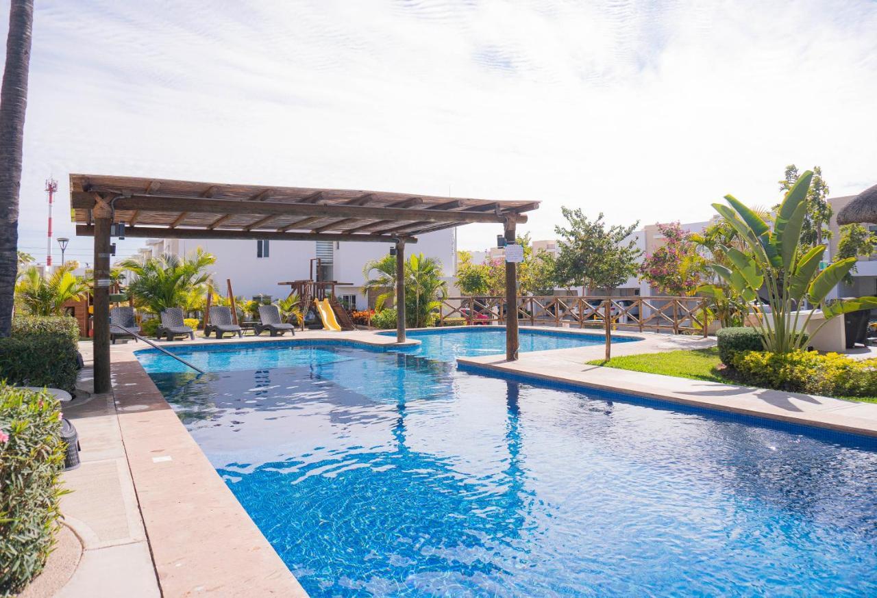 마사틀란 Casa En Privada Frente A La Playa Con Alberca! 빌라 외부 사진