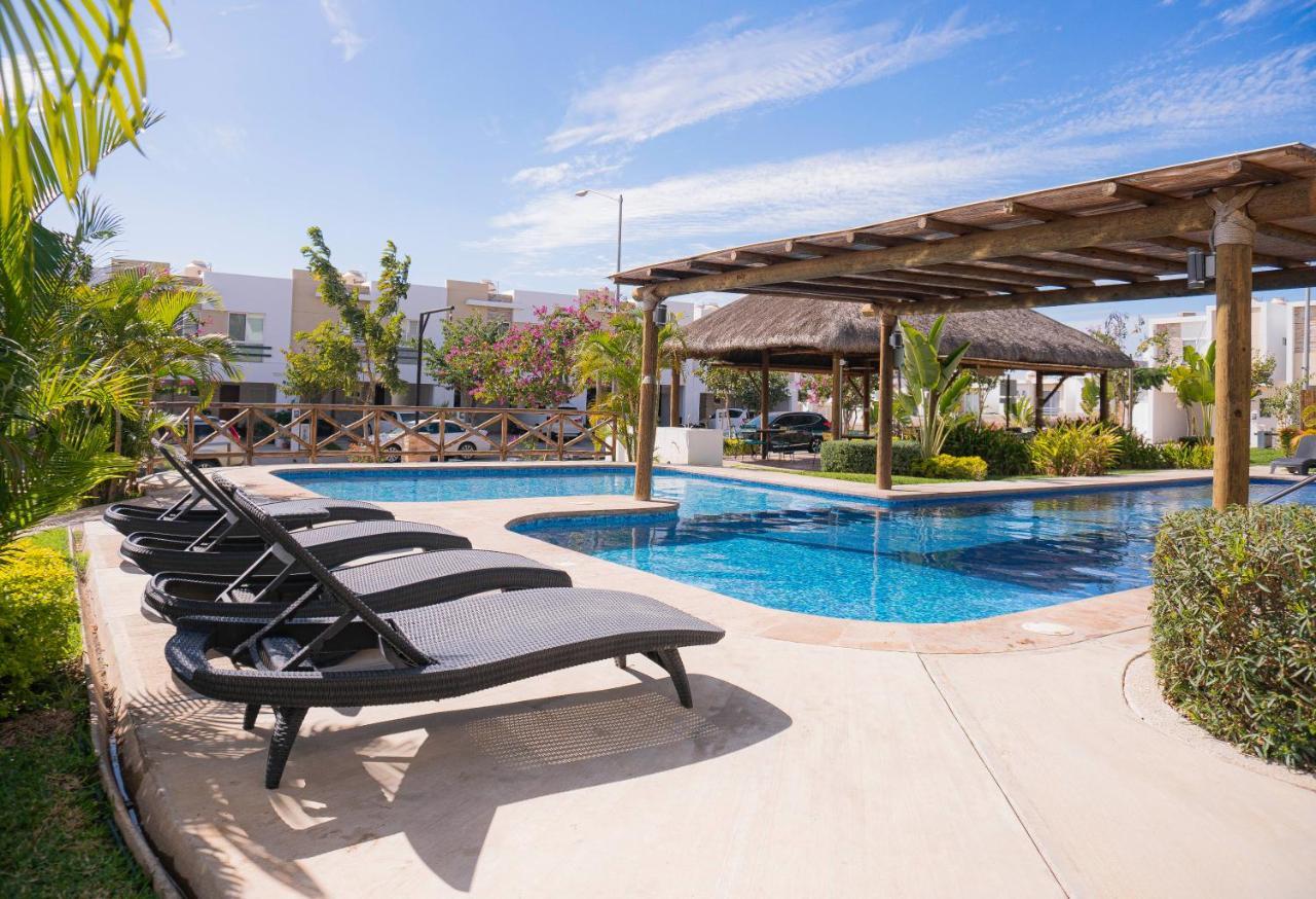 마사틀란 Casa En Privada Frente A La Playa Con Alberca! 빌라 외부 사진