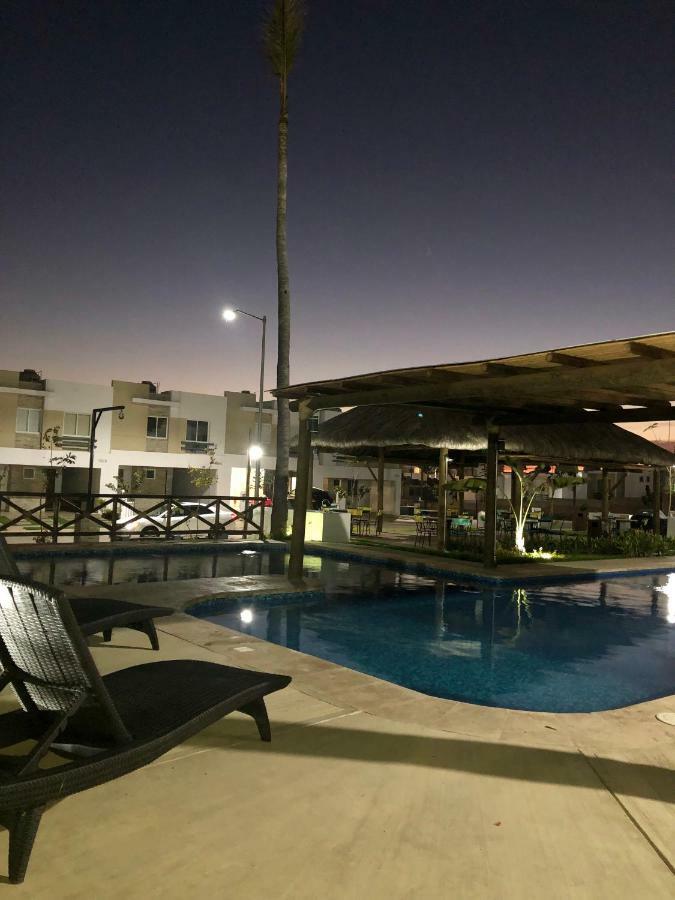 마사틀란 Casa En Privada Frente A La Playa Con Alberca! 빌라 외부 사진