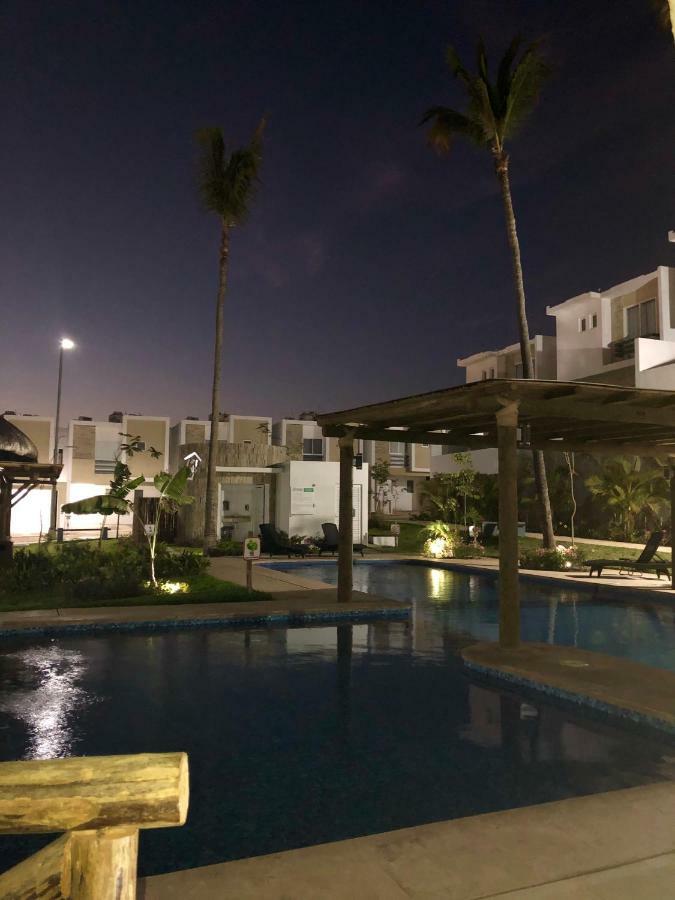 마사틀란 Casa En Privada Frente A La Playa Con Alberca! 빌라 외부 사진